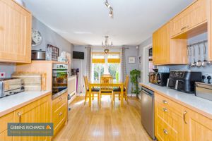 Kitchen- click for photo gallery
